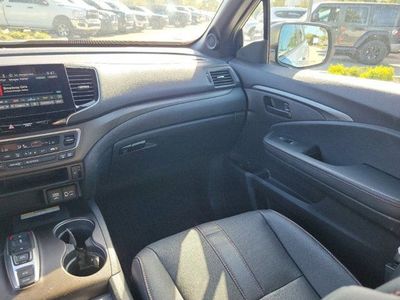 2023 Honda Passport — photo 18 view