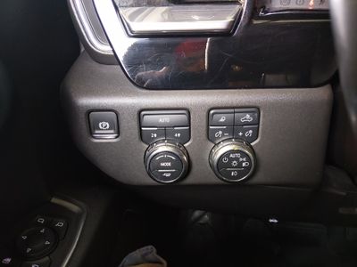2024 GMC Sierra 1500 - Photo 13