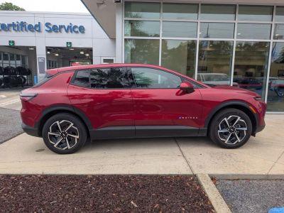 2025 Chevrolet Equinox EV - Photo 2