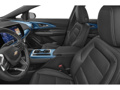 2025 Chevrolet Equinox EV - Photo 12