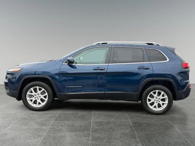 2018 Jeep Cherokee — rear three-quarter view