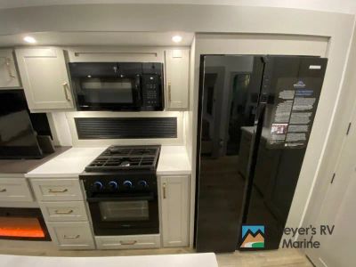 2026 Brinkley Model Z - Photo 10