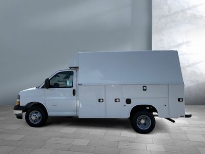 2025 Chevrolet Express Commercial Cutaway - Photo 6