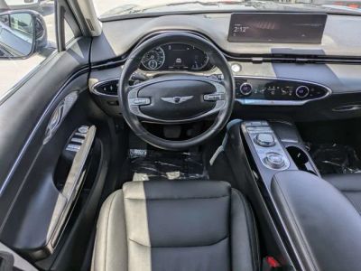 2025 Genesis GV70 — photo 17 view