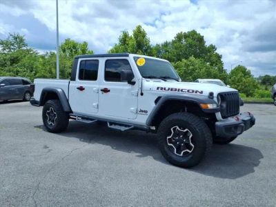 2022 Jeep Gladiator — rear three-quarter view
