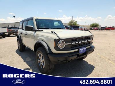 2026 Ford Bronco Big Bend in Desert Sand — front three-quarter view