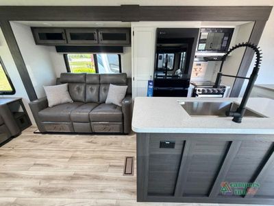 2026 Venture RV SportTrek Touring Edition — photo 14 view