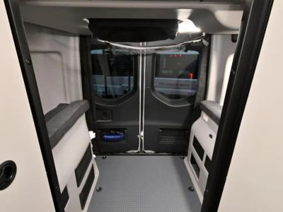 2026 Winnebago REVEL SPORT - Photo 16