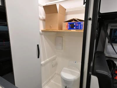 2026 Winnebago REVEL SPORT - Photo 14