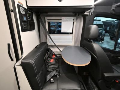 2026 Winnebago REVEL SPORT - Photo 13