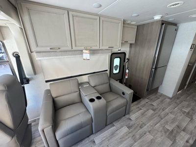 2026 Thor Motor Coach Palazzo GT - Photo 24