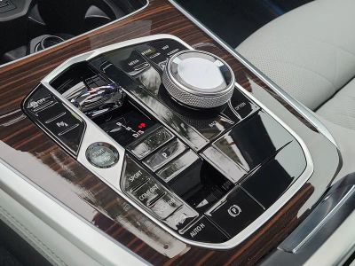 2026 BMW X5 — photo 28 view