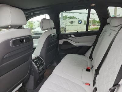 2026 BMW X5 — photo 10 view