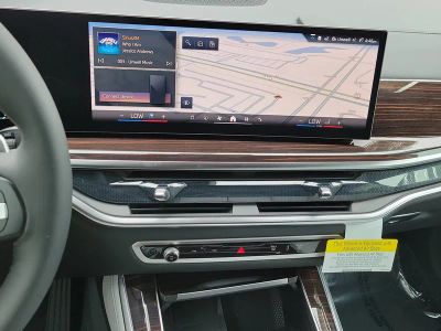 2026 BMW X5 — photo 25 view