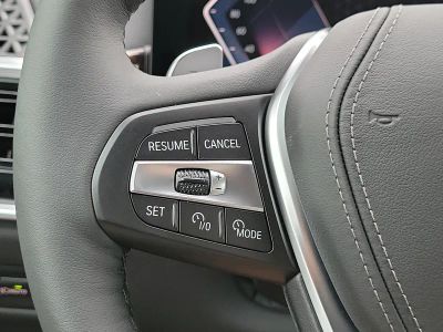 2026 BMW X5 — photo 22 view