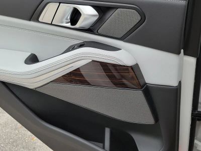 2026 BMW X5 — photo 13 view