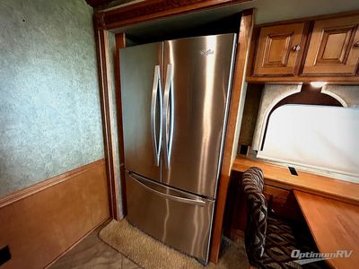 2016 Winnebago Adventurer - Photo 11