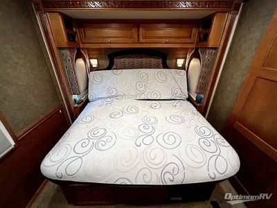 2016 Winnebago Adventurer - Photo 19