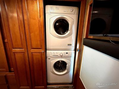 2016 Winnebago Adventurer - Photo 22