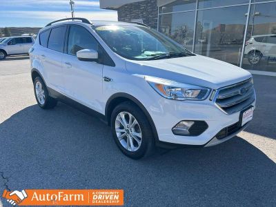 2018 Ford Escape SE in Oxford White — front three-quarter view