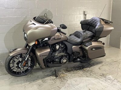 2025 Indian Motorcycle Roadmaster PowerPlus Dark Horse w/PowerBand Nara Bronze Smoke - Photo 11