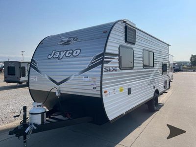 2025 Jayco Jay Flight SLX - Photo 2