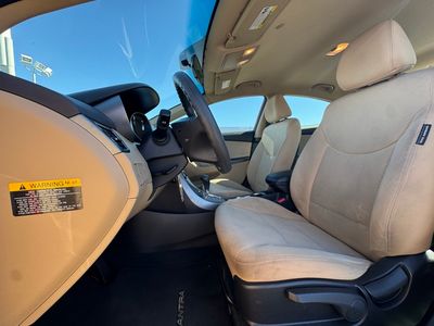 2013 Hyundai Elantra GLS - Photo 16