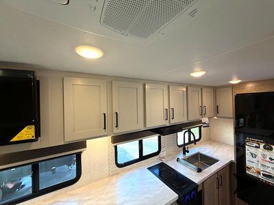 2026 Ember RV E Series - Photo 37