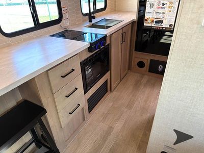 2026 Ember RV E Series - Photo 23