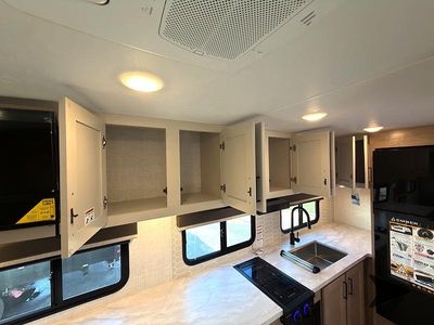 2026 Ember RV E Series - Photo 38