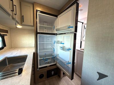 2026 Ember RV E Series - Photo 30