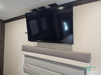 2019 Forest River RV Cardinal — photo 40 view