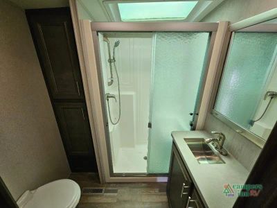 2019 Forest River RV Cardinal — photo 46 view