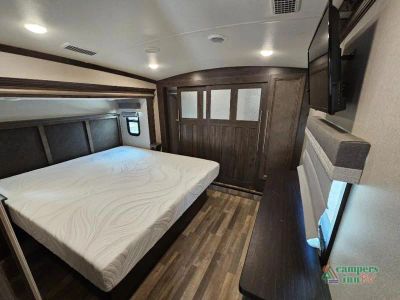 2019 Forest River RV Cardinal — photo 36 view
