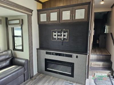 2019 Forest River RV Cardinal — photo 33 view