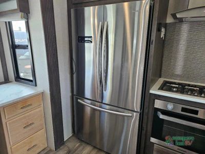 2019 Forest River RV Cardinal — photo 21 view