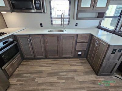 2019 Forest River RV Cardinal — photo 11 view