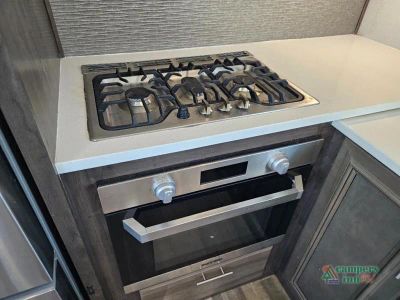 2019 Forest River RV Cardinal — photo 13 view