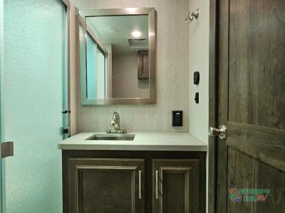 2019 Forest River RV Cardinal — photo 47 view