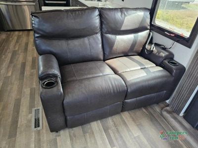2019 Forest River RV Cardinal — photo 29 view