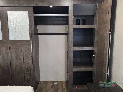 2019 Forest River RV Cardinal — photo 41 view