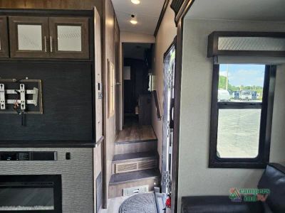 2019 Forest River RV Cardinal — photo 35 view