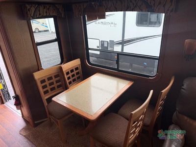 2015 Shasta RVs Phoenix — photo 21 view