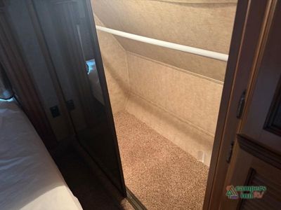 2015 Shasta RVs Phoenix — photo 35 view