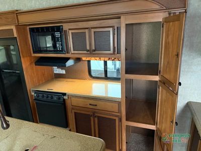 2015 Shasta RVs Phoenix — photo 10 view