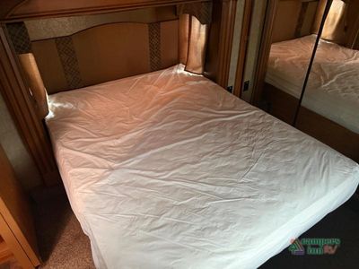 2015 Shasta RVs Phoenix — photo 32 view
