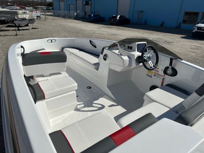 2024 TAHOE T16 - Photo 2