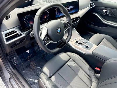 2025 BMW 3 Series — photo 26 view