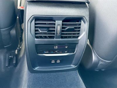 2025 BMW 3 Series — photo 20 view
