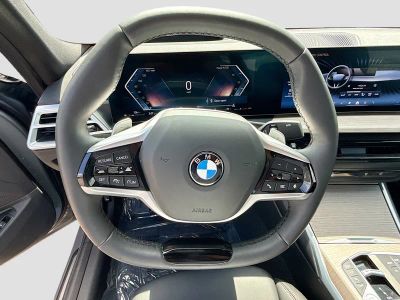 2025 BMW 3 Series — photo 40 view
